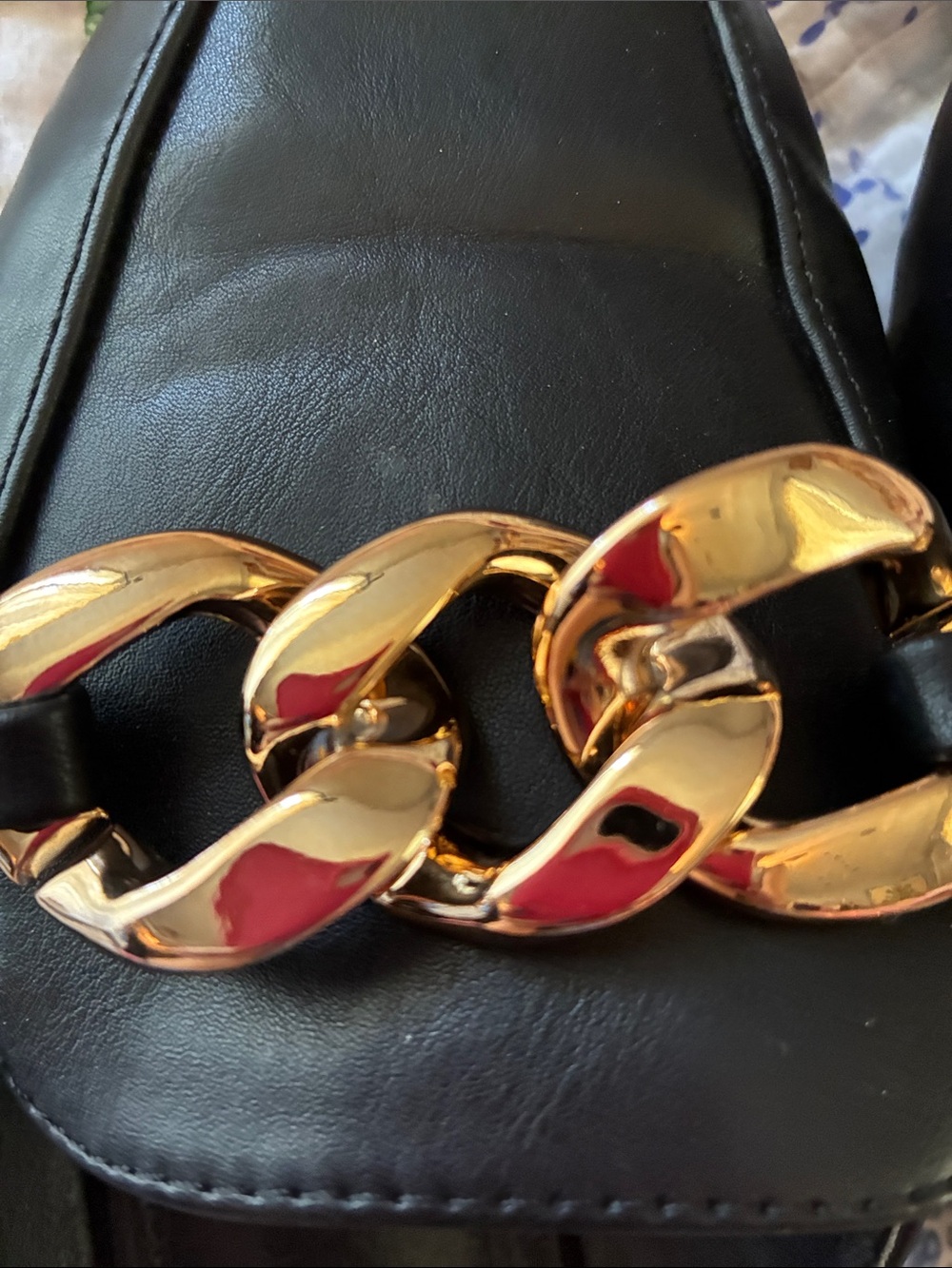 Madden Girl Black Pointed Mule with Gold Chain Accent Sz 8.5 - Picture 6 of 6